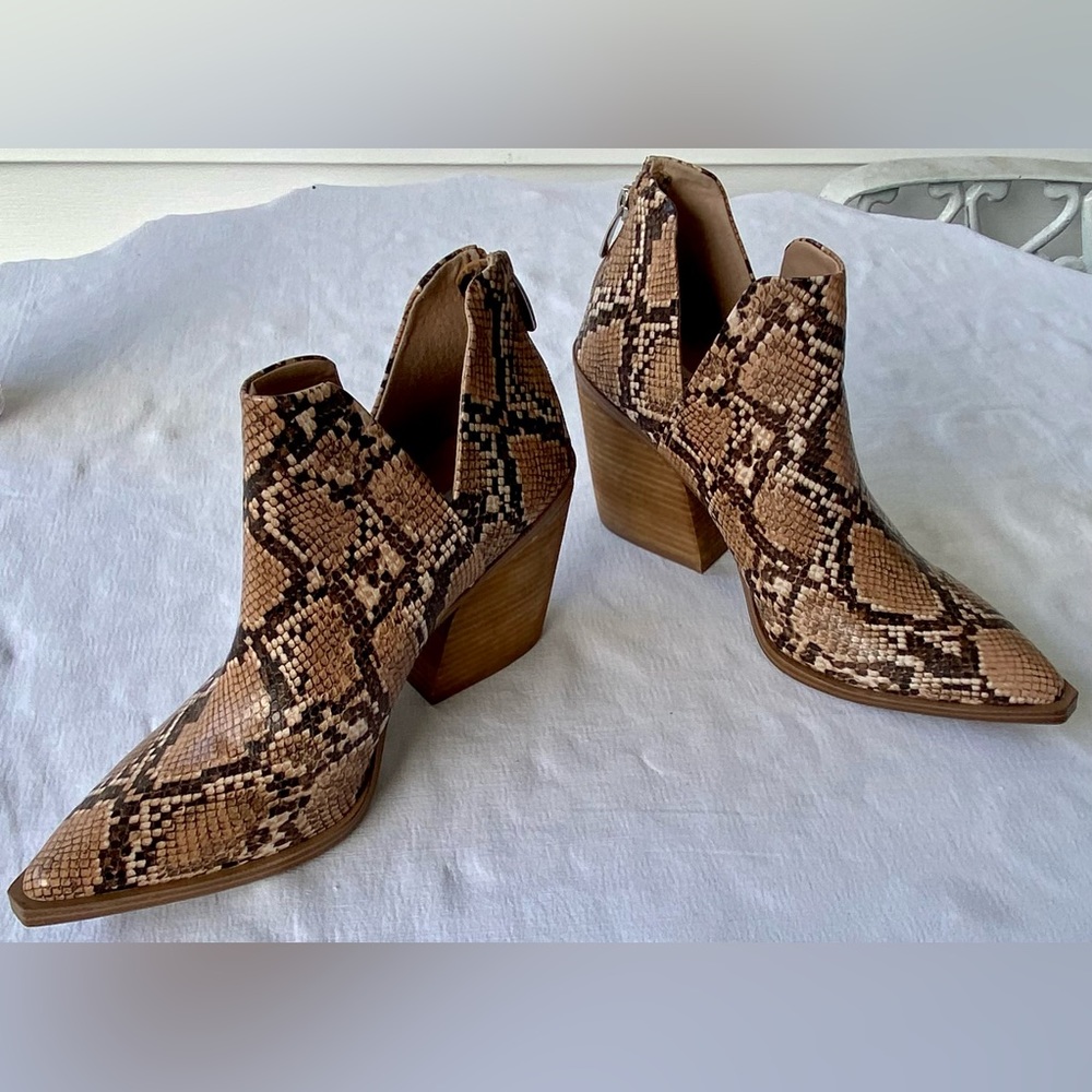 Steve Madden Alyse Snakeskin Booties